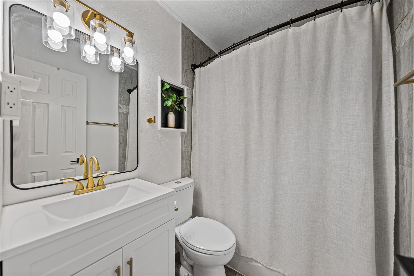 HOBBS & CORLEY ADD - Residential