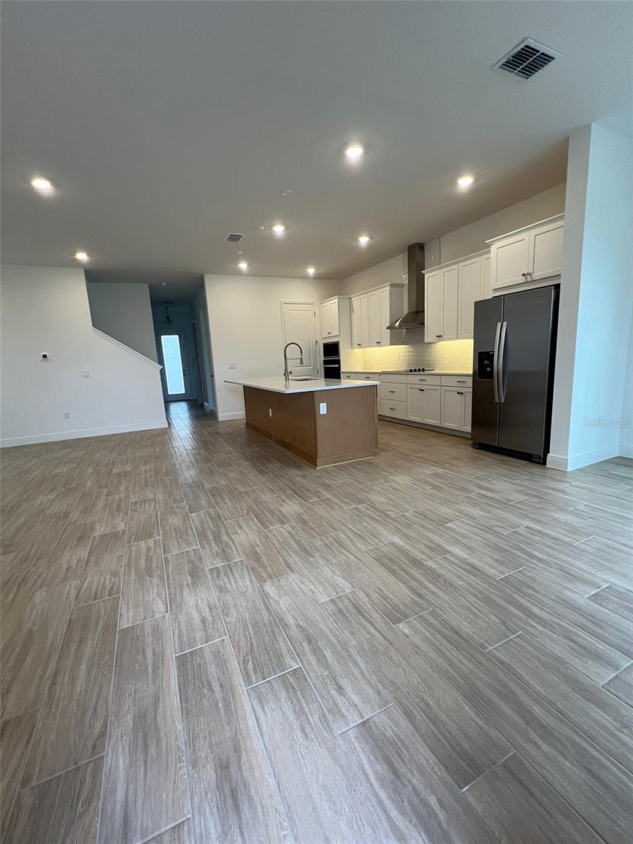 LAUREATE PARK - Residential Lease