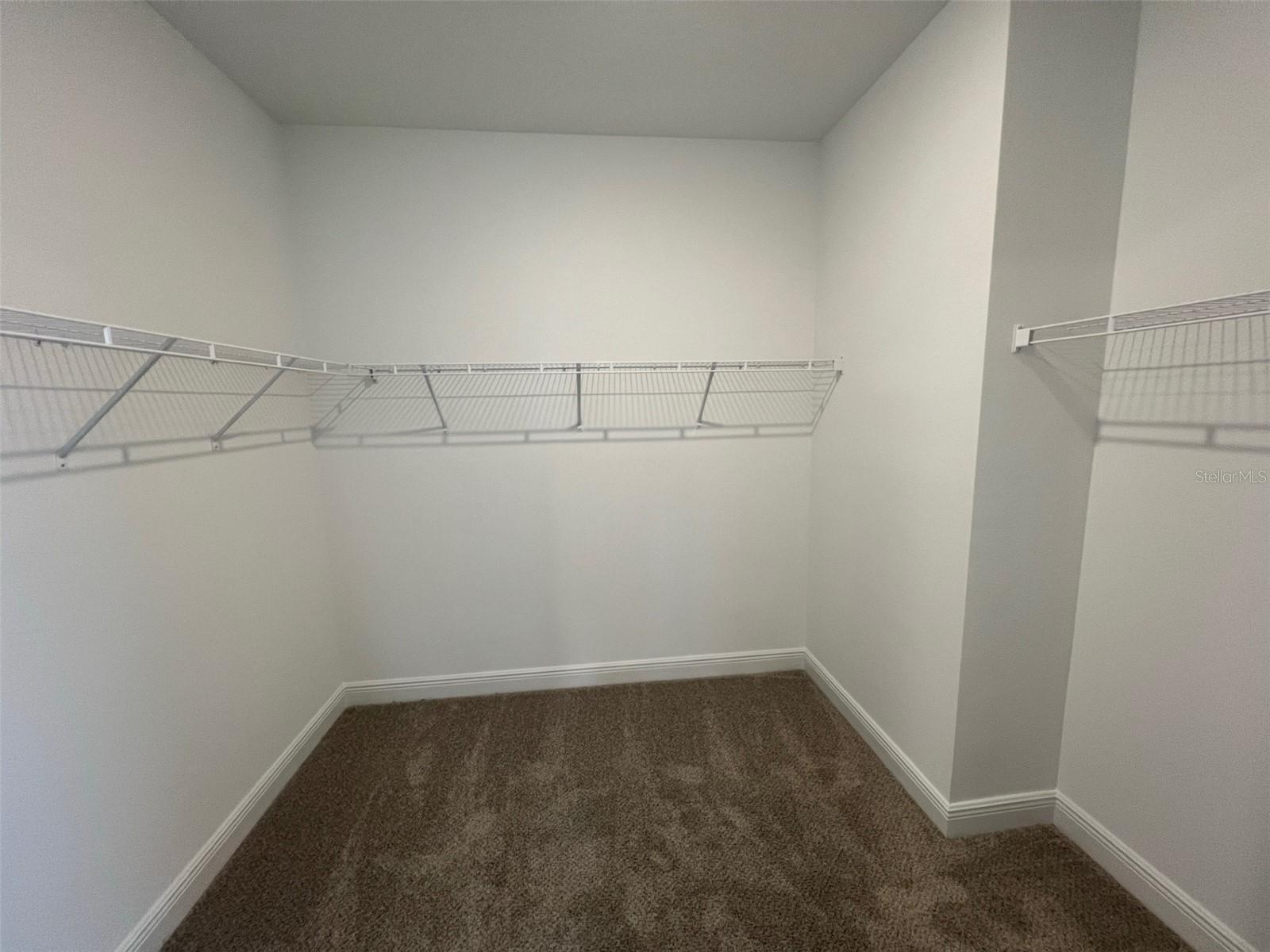 LAUREATE PARK - Residential Lease