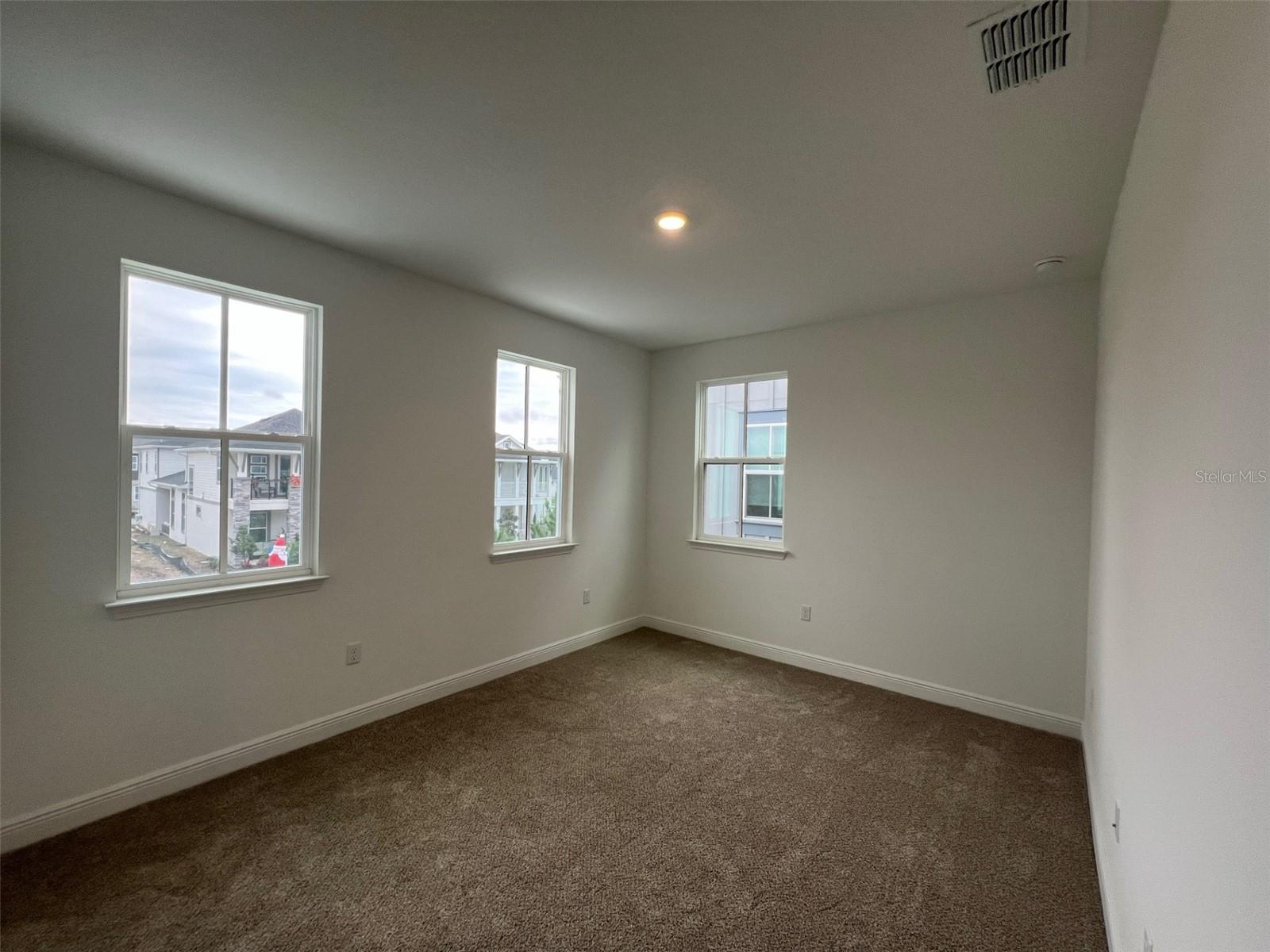 LAUREATE PARK - Residential Lease