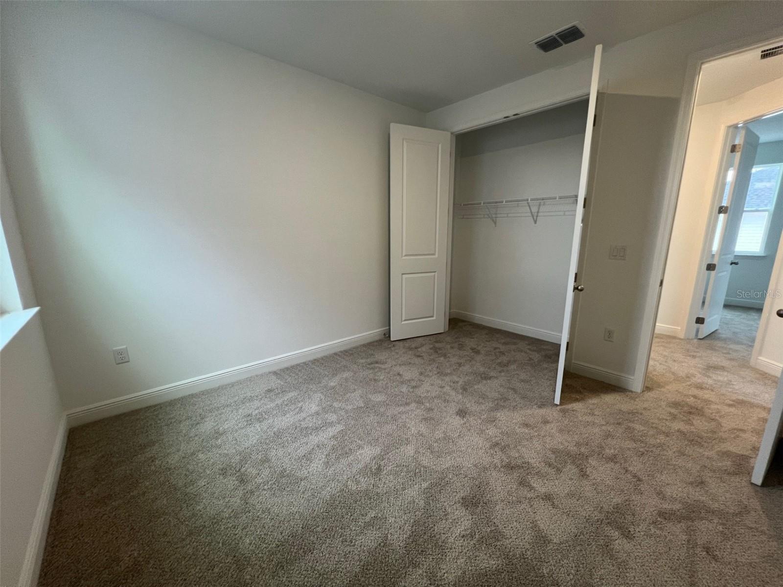 LAUREATE PARK - Residential Lease