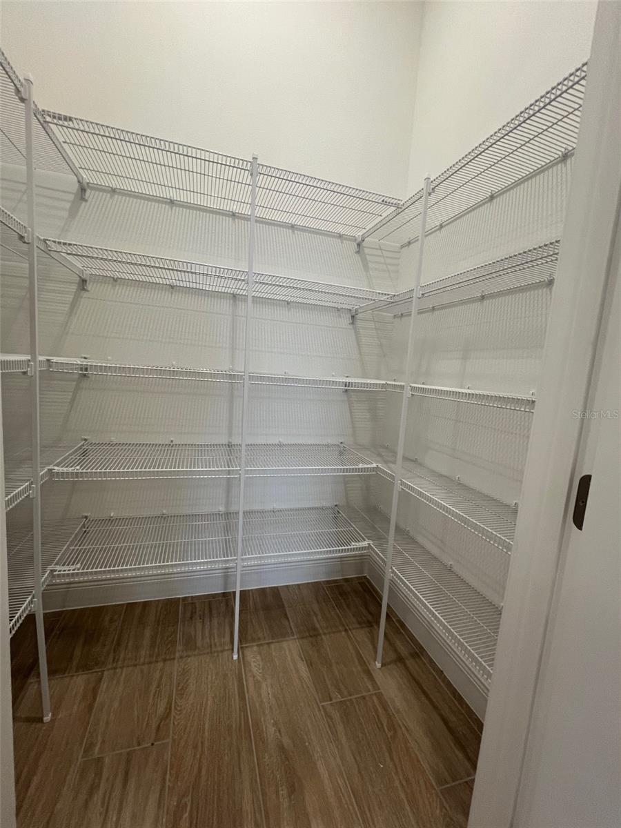 LAUREATE PARK - Residential Lease