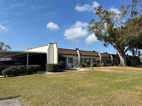 A home in PALM HARBOR