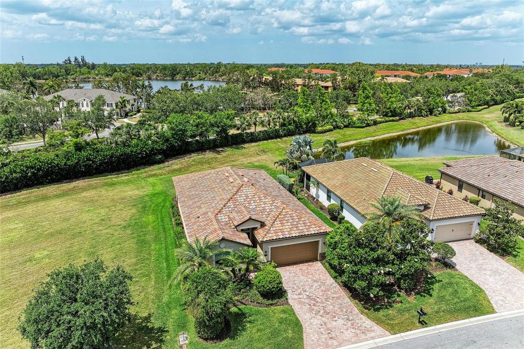 Photo of 157 Wandering Wetlands Circle, Bradenton, FL 34212 (MLS # A4649637)