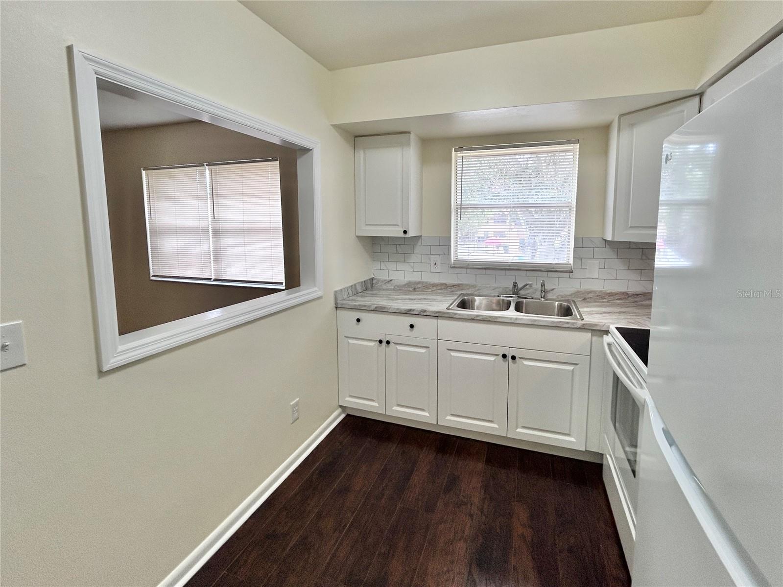 4455 38TH TERRACE N B12