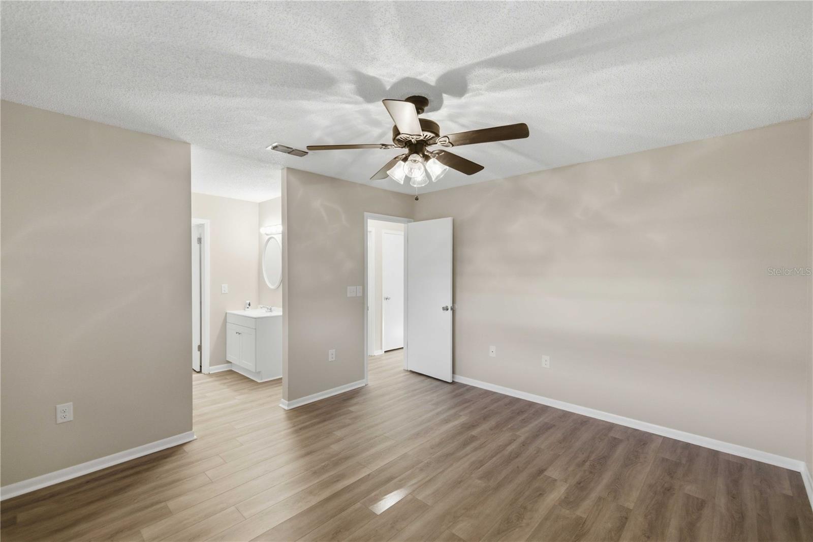 PINE RUN ESTATE - Residential