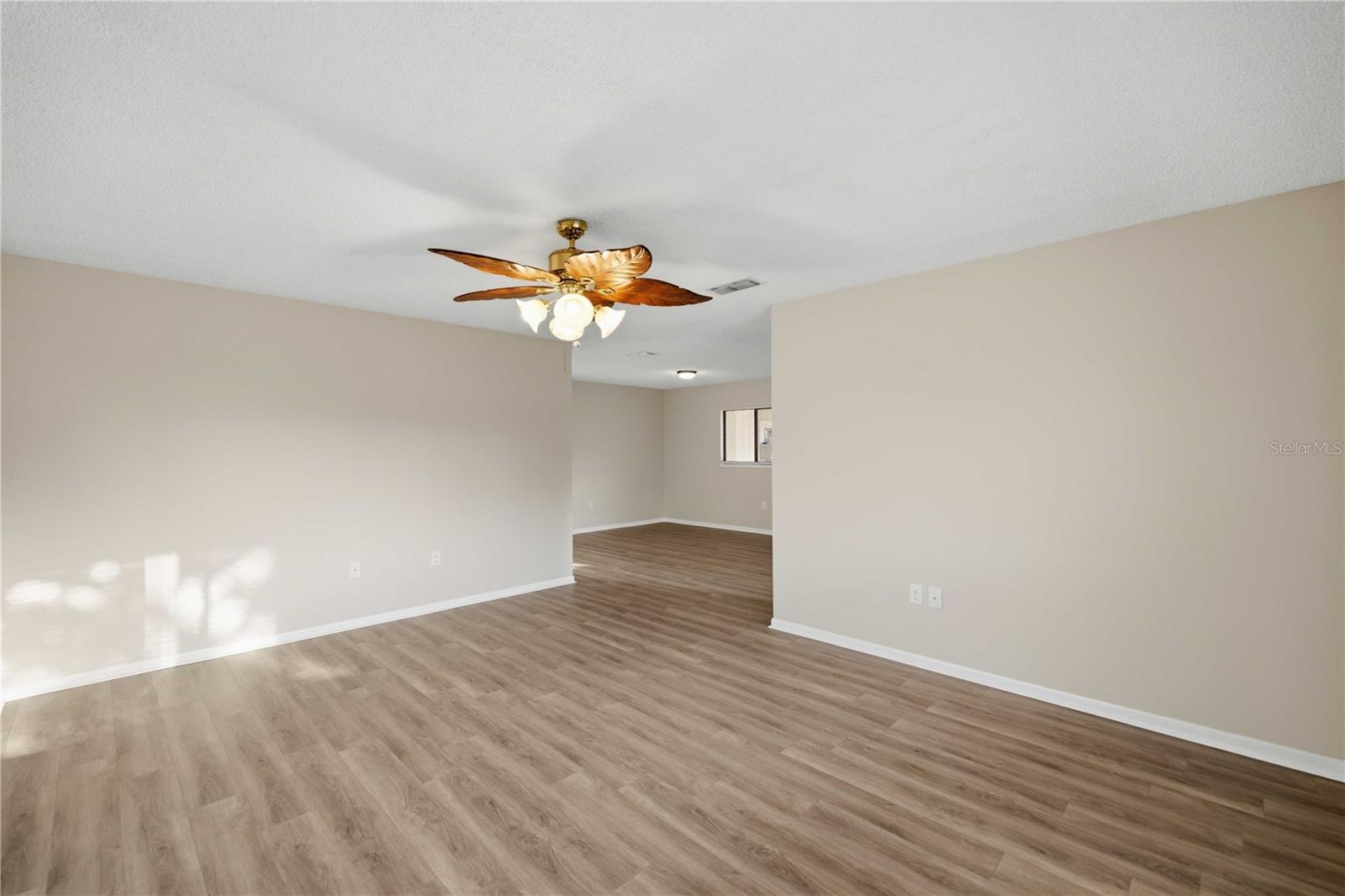 PINE RUN ESTATE - Residential