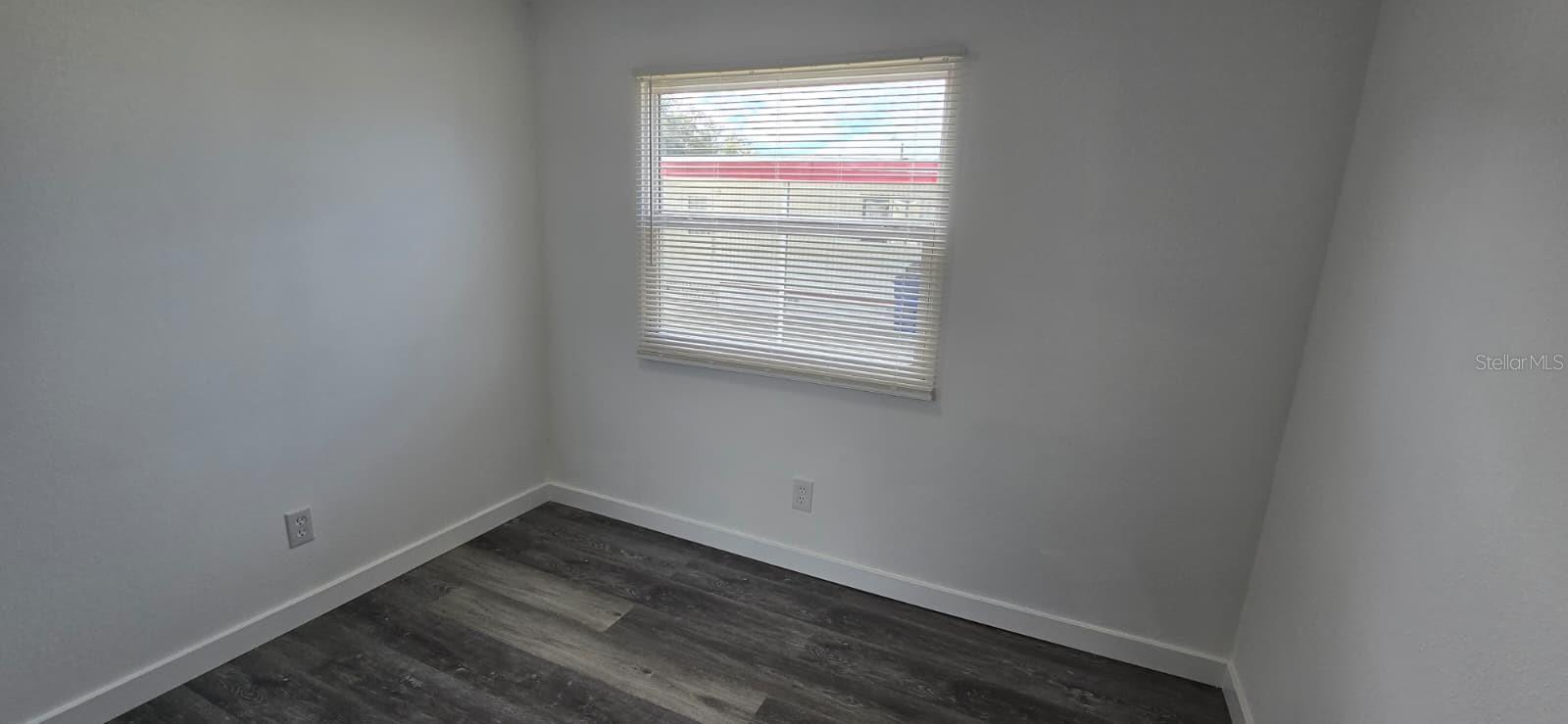 MANULKIN MH ESTATES - Residential