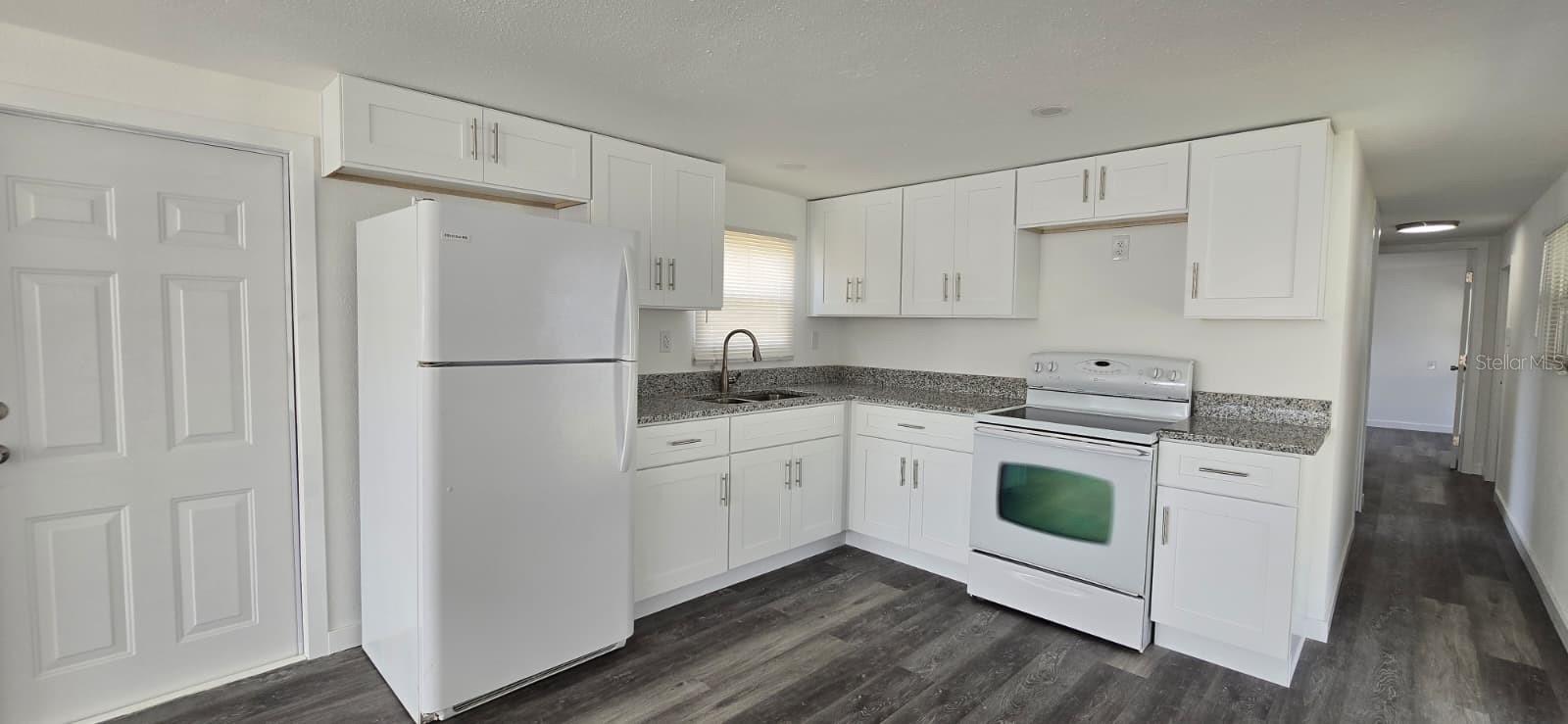 MANULKIN MH ESTATES - Residential