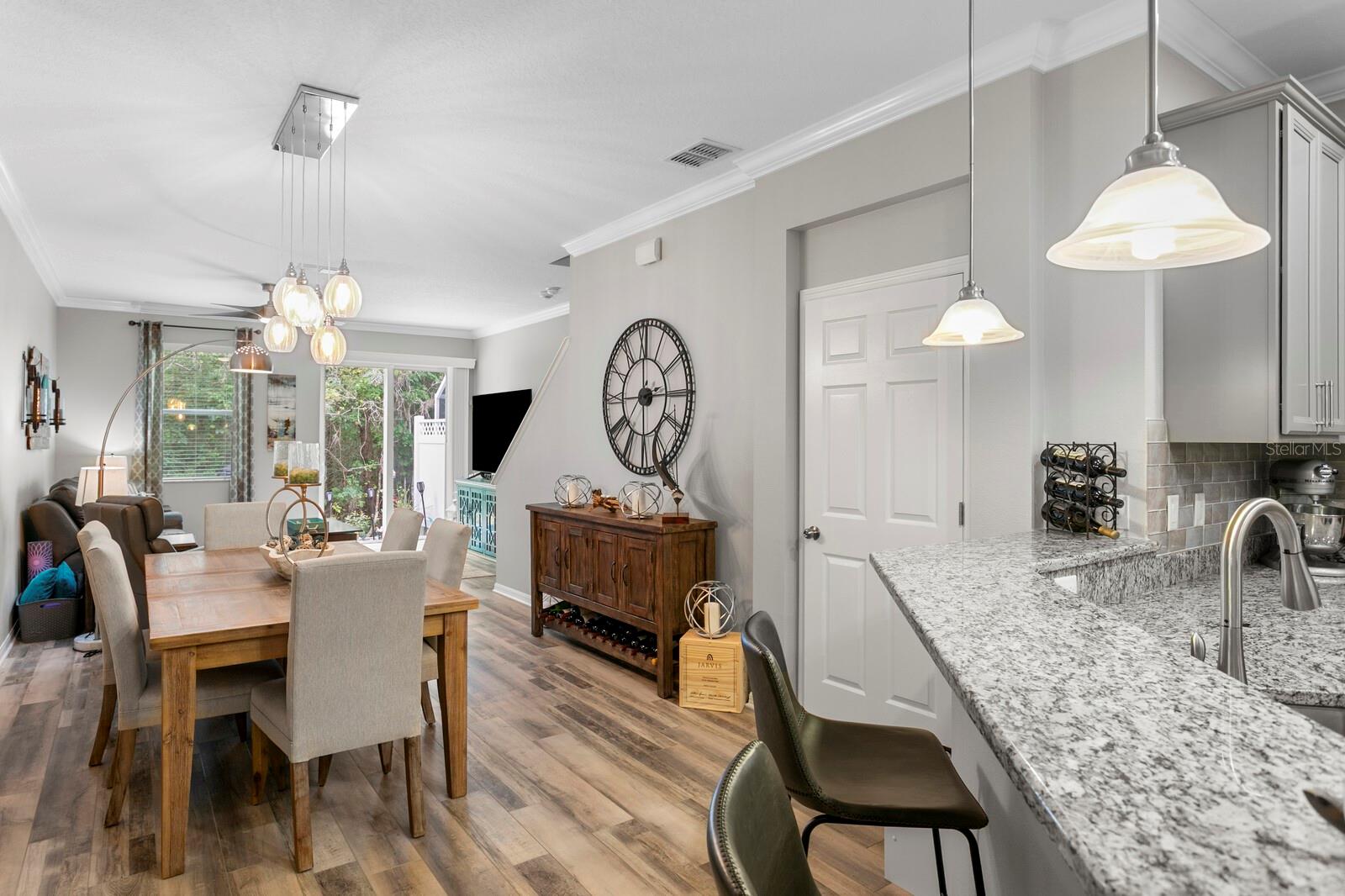 SOUTH HAMPTON - Residential