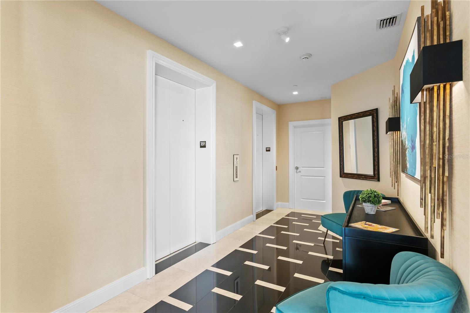 450 KNIGHTS RUN AVENUE 1801