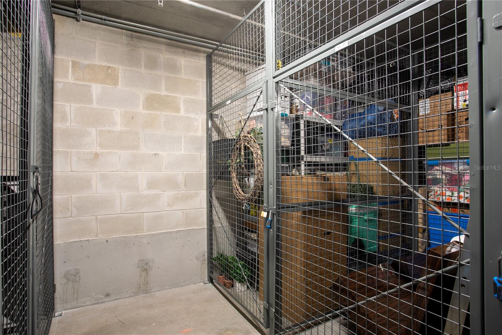 THE PLAZA HARBOUR ISLAND A CON - Residential