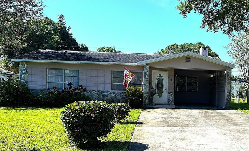 Photo of 1400 57th Avenue N, St Petersburg, FL 33703 (MLS # TB8545991)