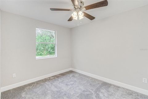 A home in LAKELAND