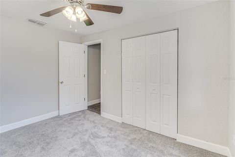 A home in LAKELAND