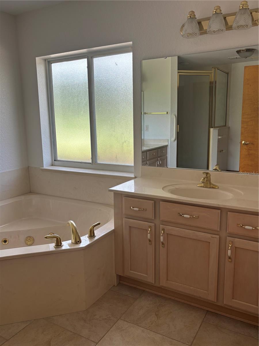 GOLF PARK 01 - Residential