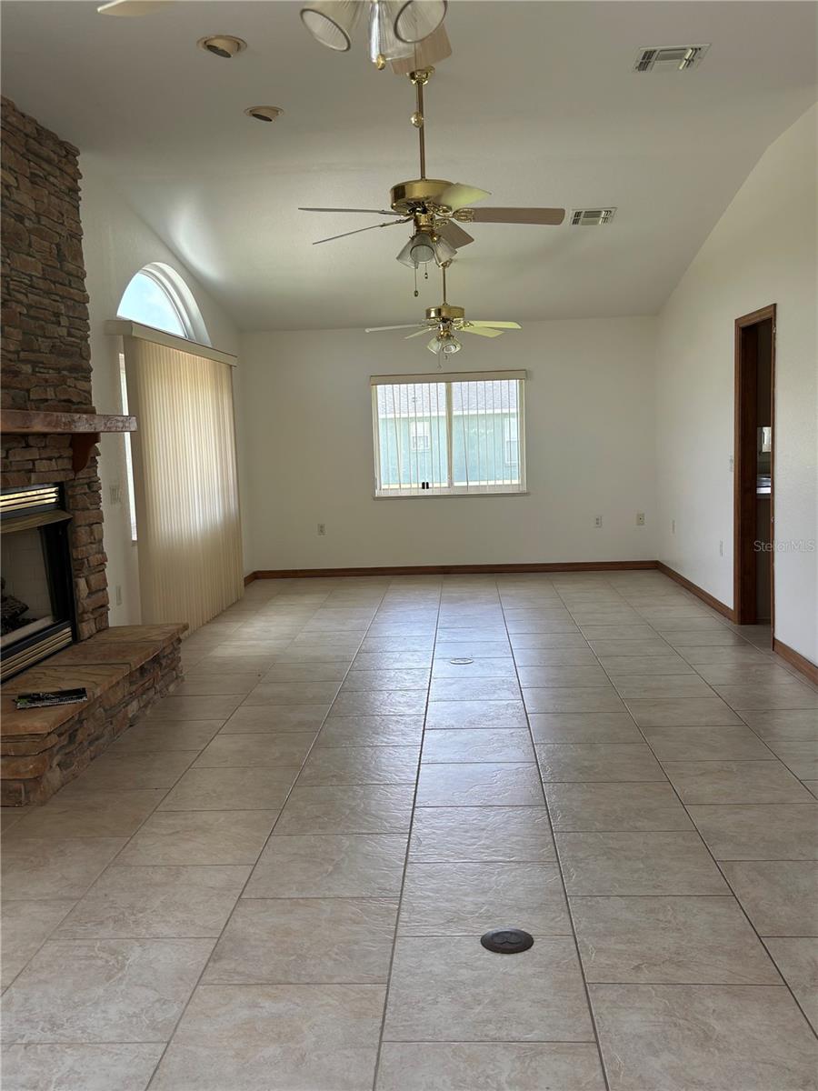 GOLF PARK 01 - Residential