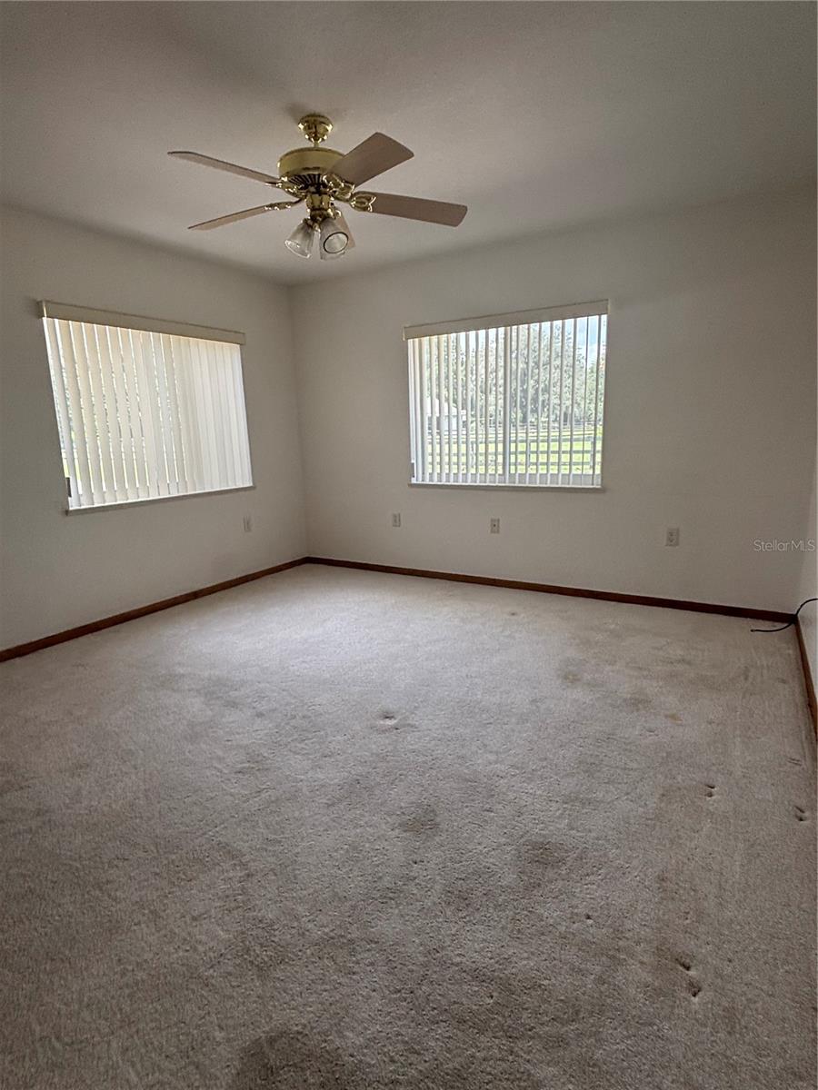 GOLF PARK 01 - Residential