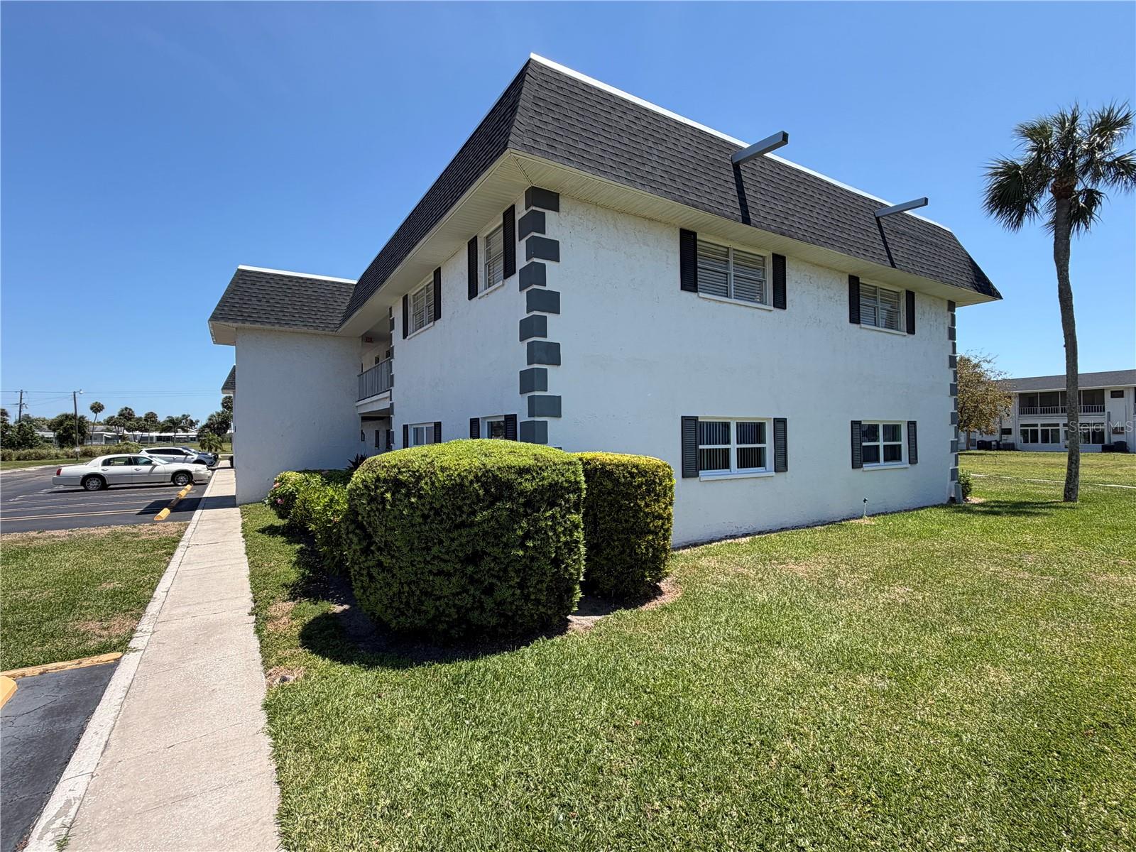 BURGUNDY UNIT ONE - Residential