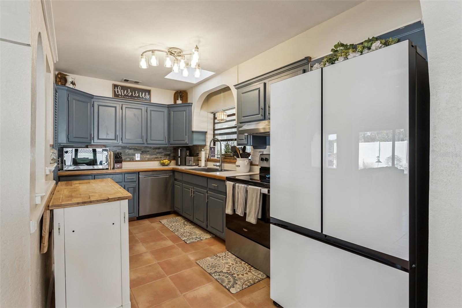 ACREAGE & UNREC - Residential