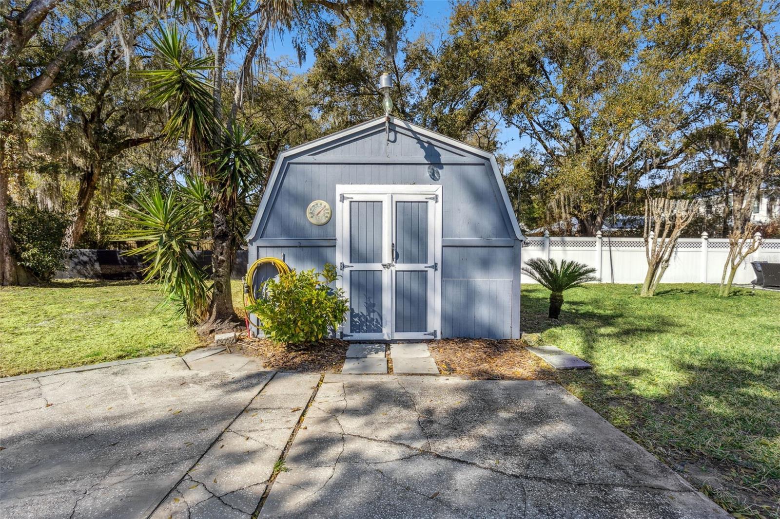 ACREAGE & UNREC - Residential