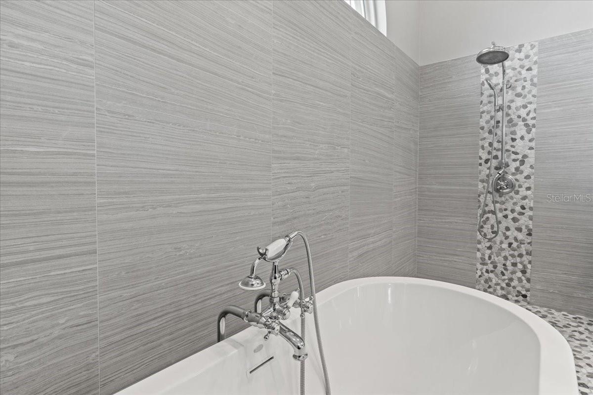 CHEVAL - Residential