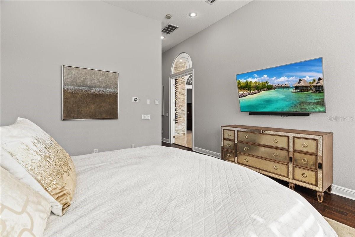 CHEVAL - Residential