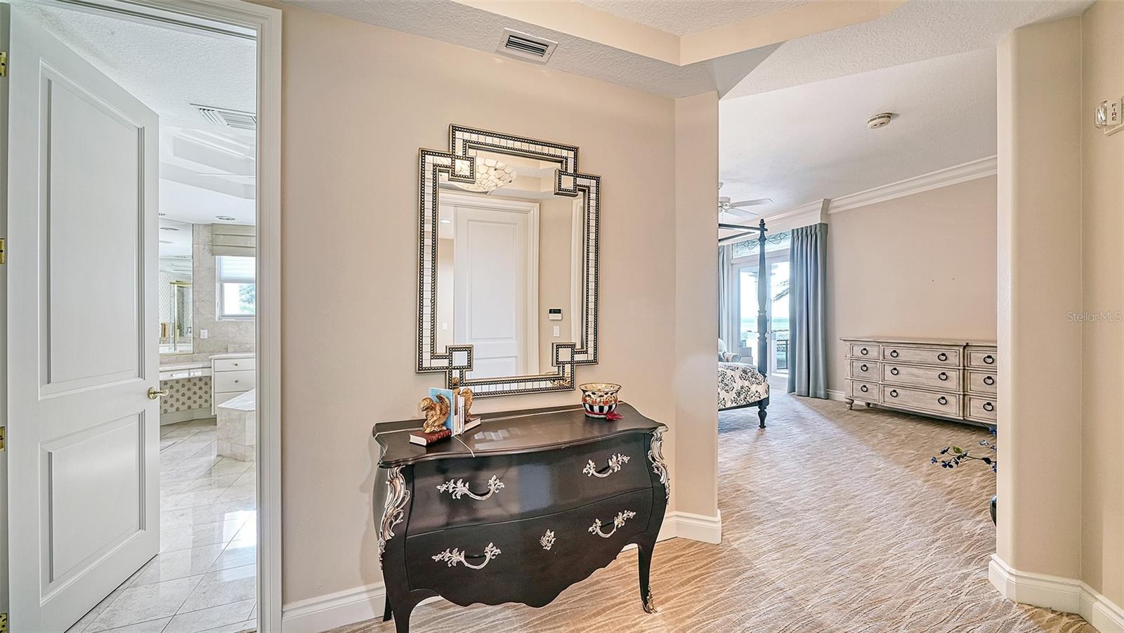 VIZCAYA AT LONGBOAT KEY PH 01 - Residential