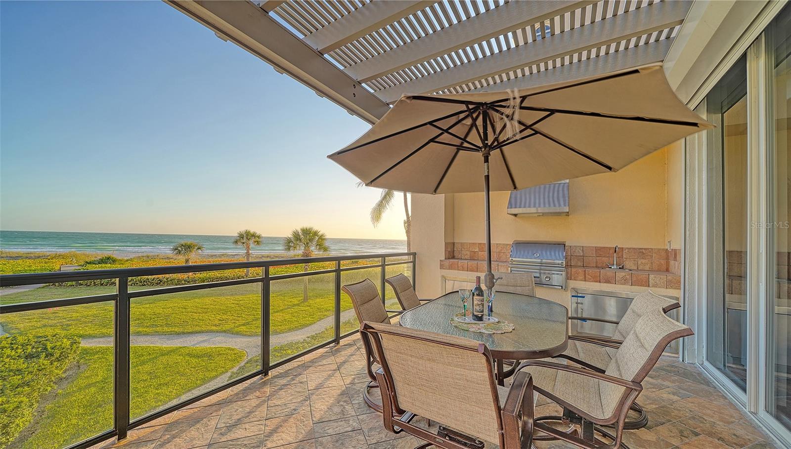 VIZCAYA AT LONGBOAT KEY PH 01 - Residential