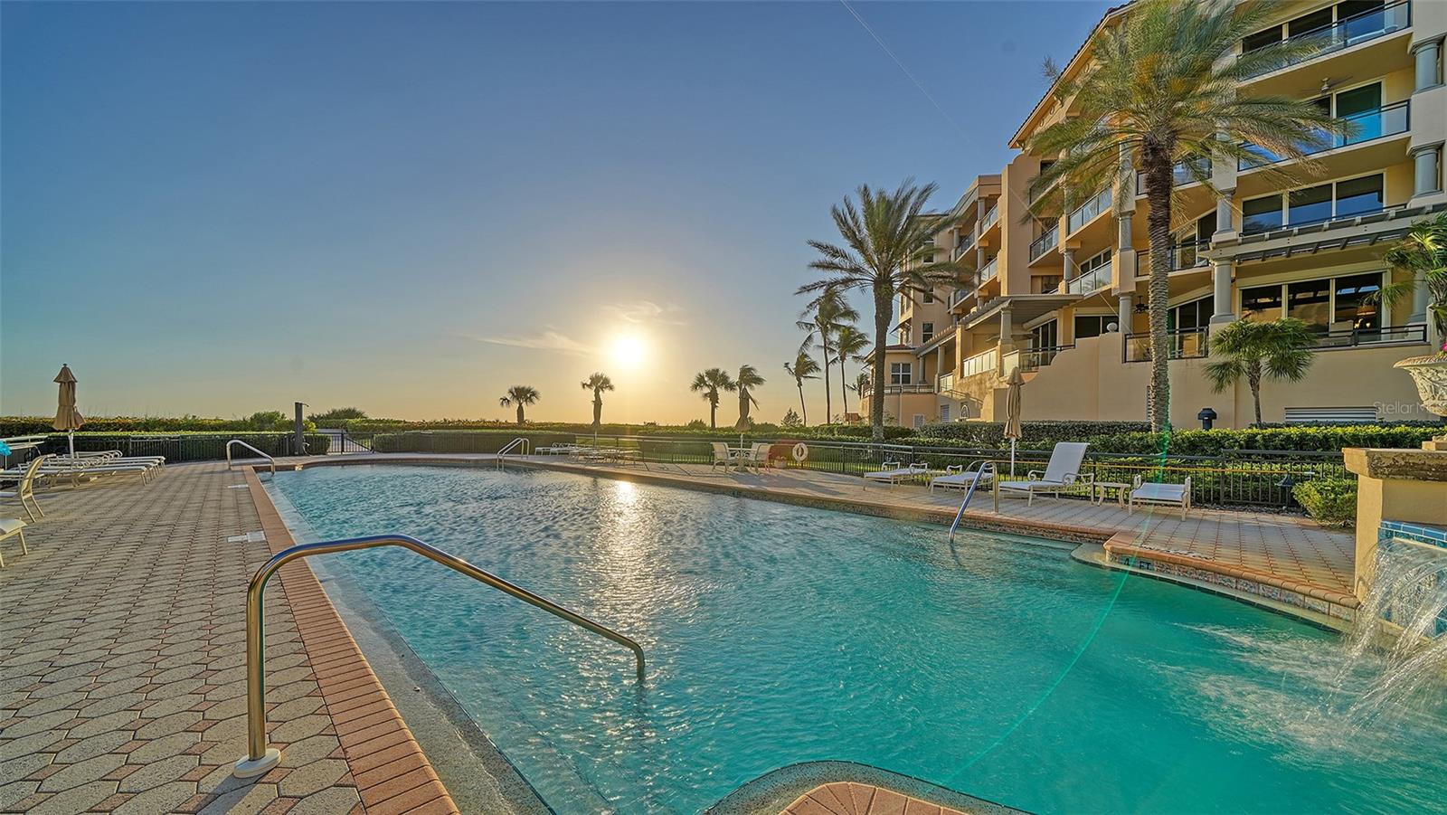 VIZCAYA AT LONGBOAT KEY PH 01 - Residential