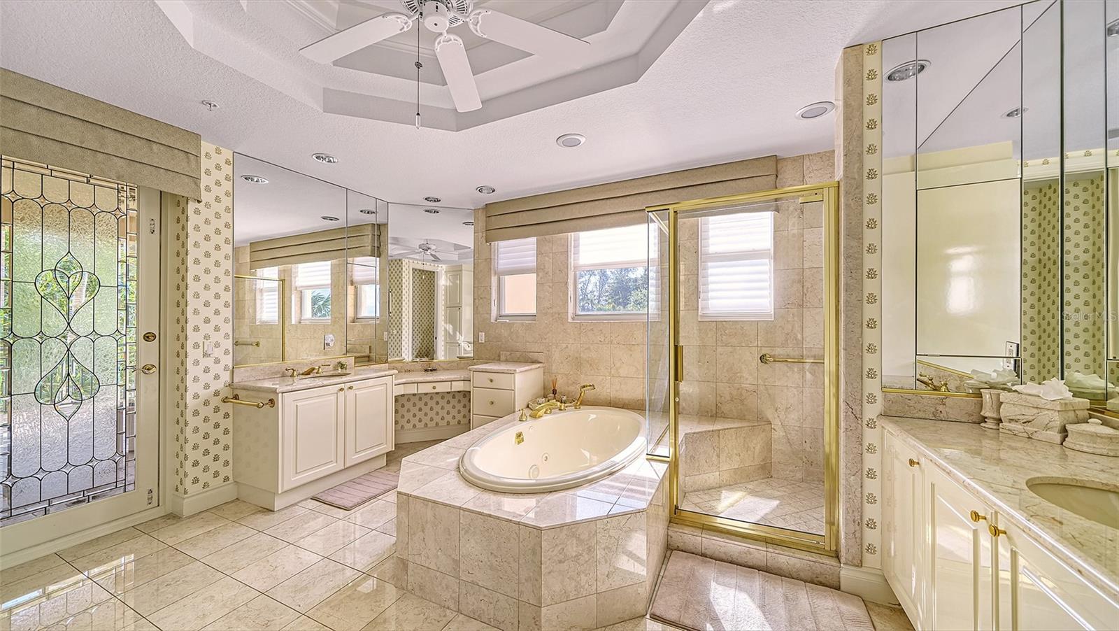 VIZCAYA AT LONGBOAT KEY PH 01 - Residential