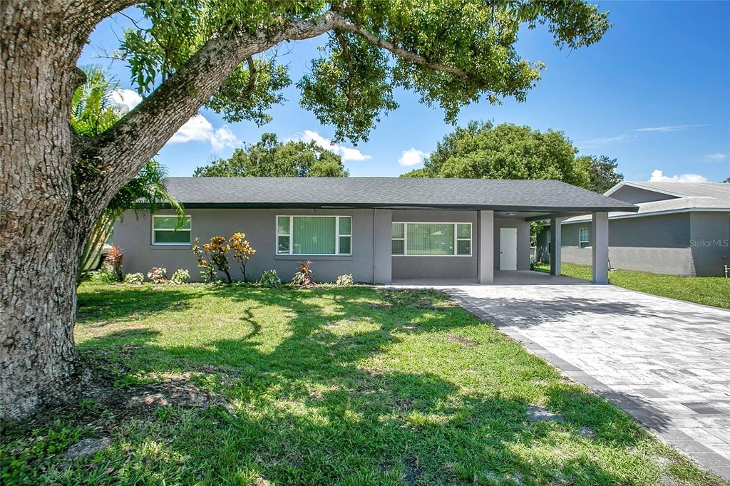 Photo of 1118 Tennessee Avenue, Saint Cloud, FL 34769 (MLS # S5137607)