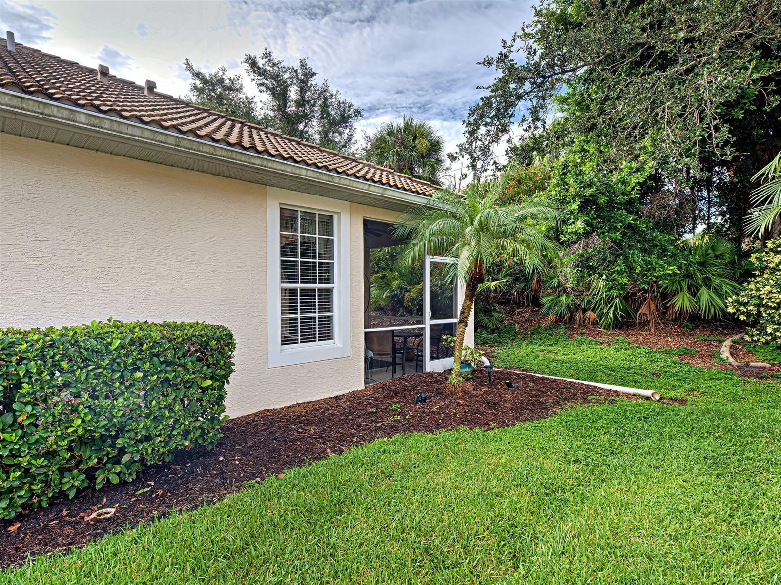 4911 WHISPERING OAKS DRIVE