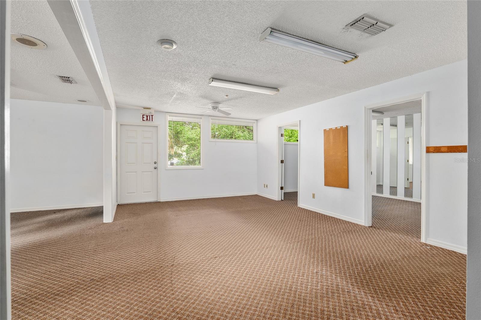 STARTING GATE OFFICE COMPLEX - Commercial Lease