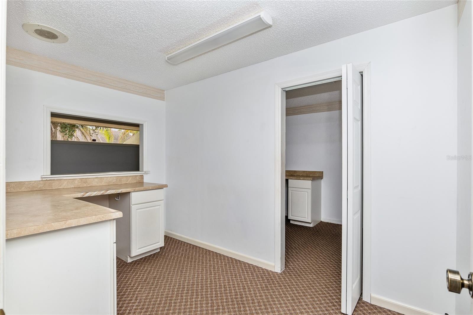 STARTING GATE OFFICE COMPLEX - Commercial Lease