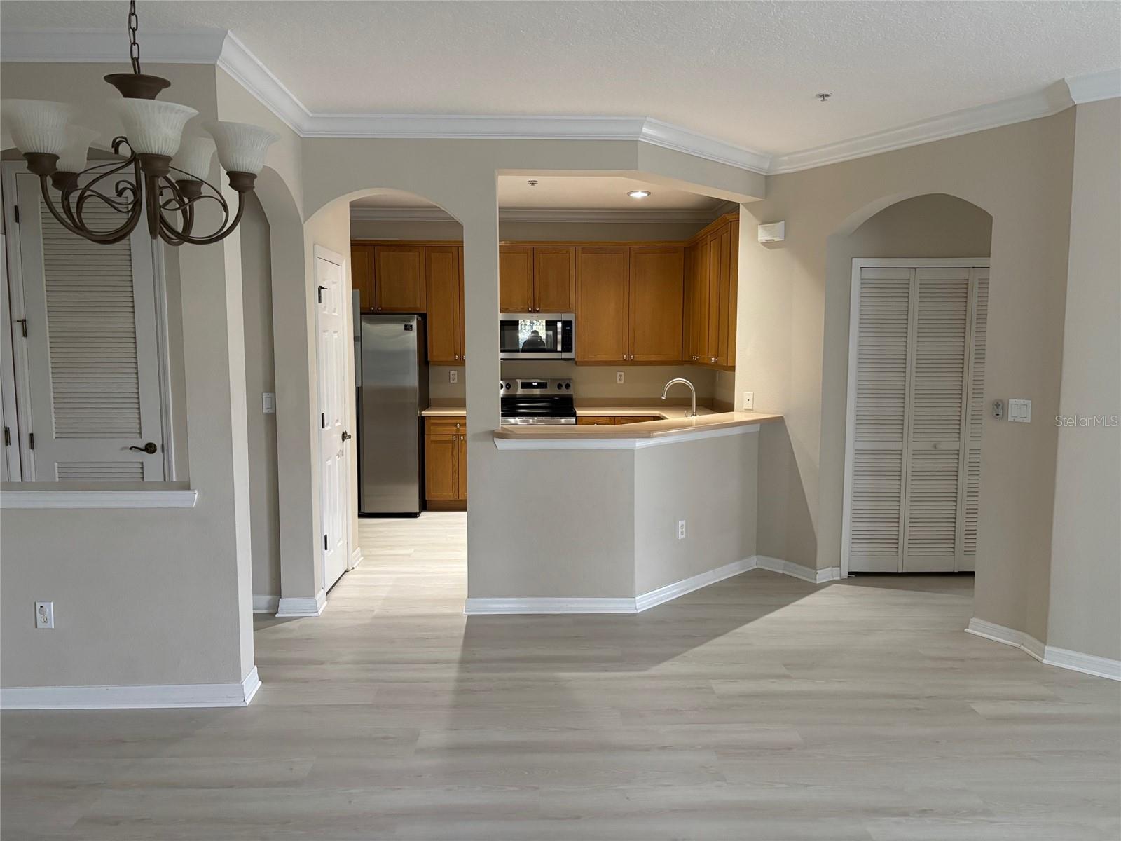 LAKESIDE/LKS/WINDERMERE - Residential Lease