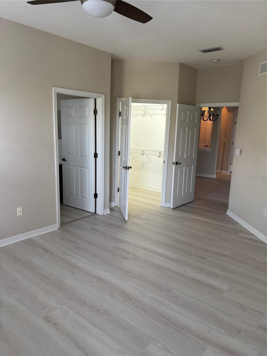 LAKESIDE/LKS/WINDERMERE - Residential Lease