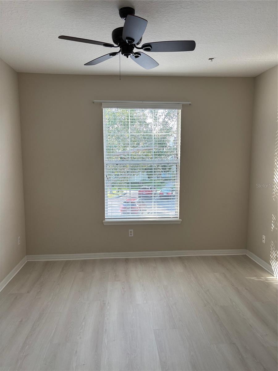 LAKESIDE/LKS/WINDERMERE - Residential Lease