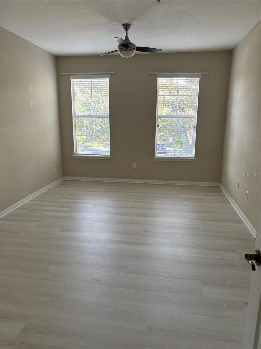 LAKESIDE/LKS/WINDERMERE - Residential Lease