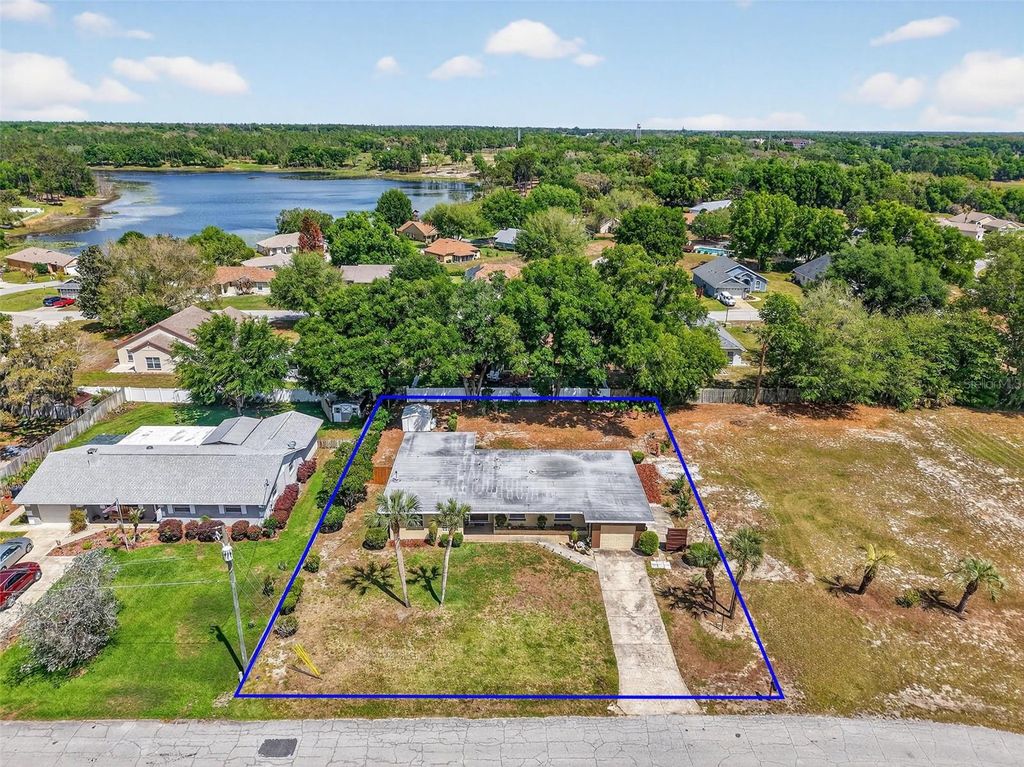 Photo of 17923 Florida Street, Umatilla, FL 32784 (MLS # G5111010)