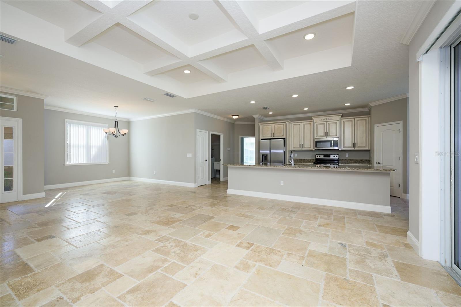 LAKE SUCCESS - Residential