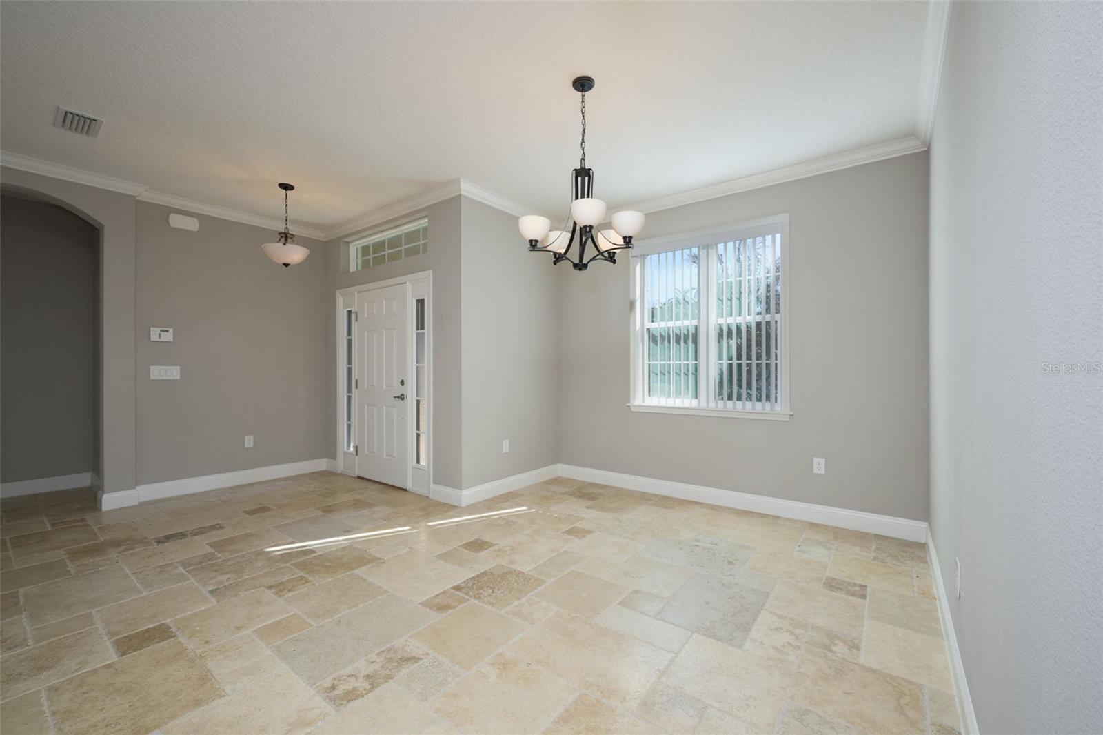 LAKE SUCCESS - Residential