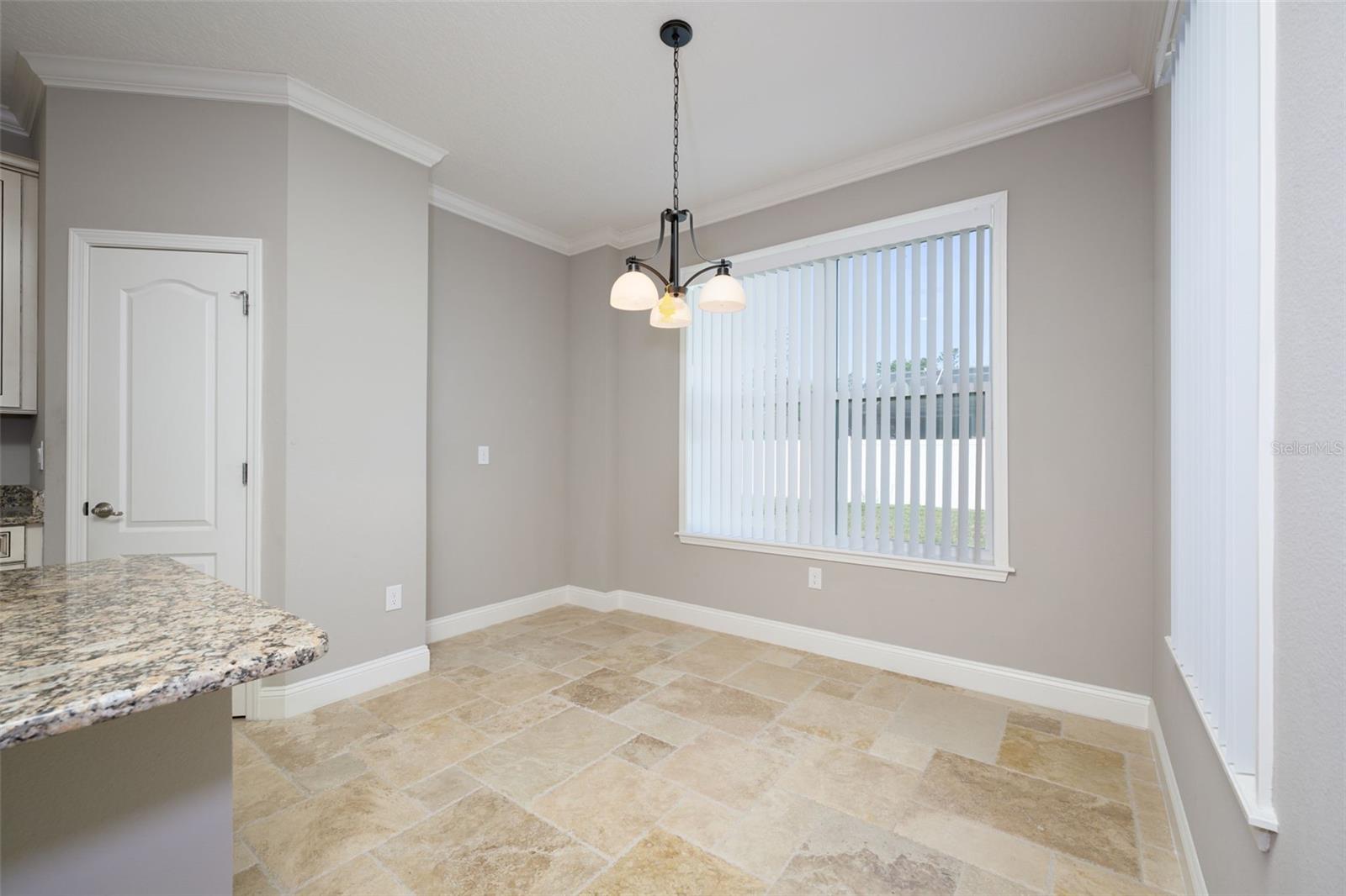 LAKE SUCCESS - Residential