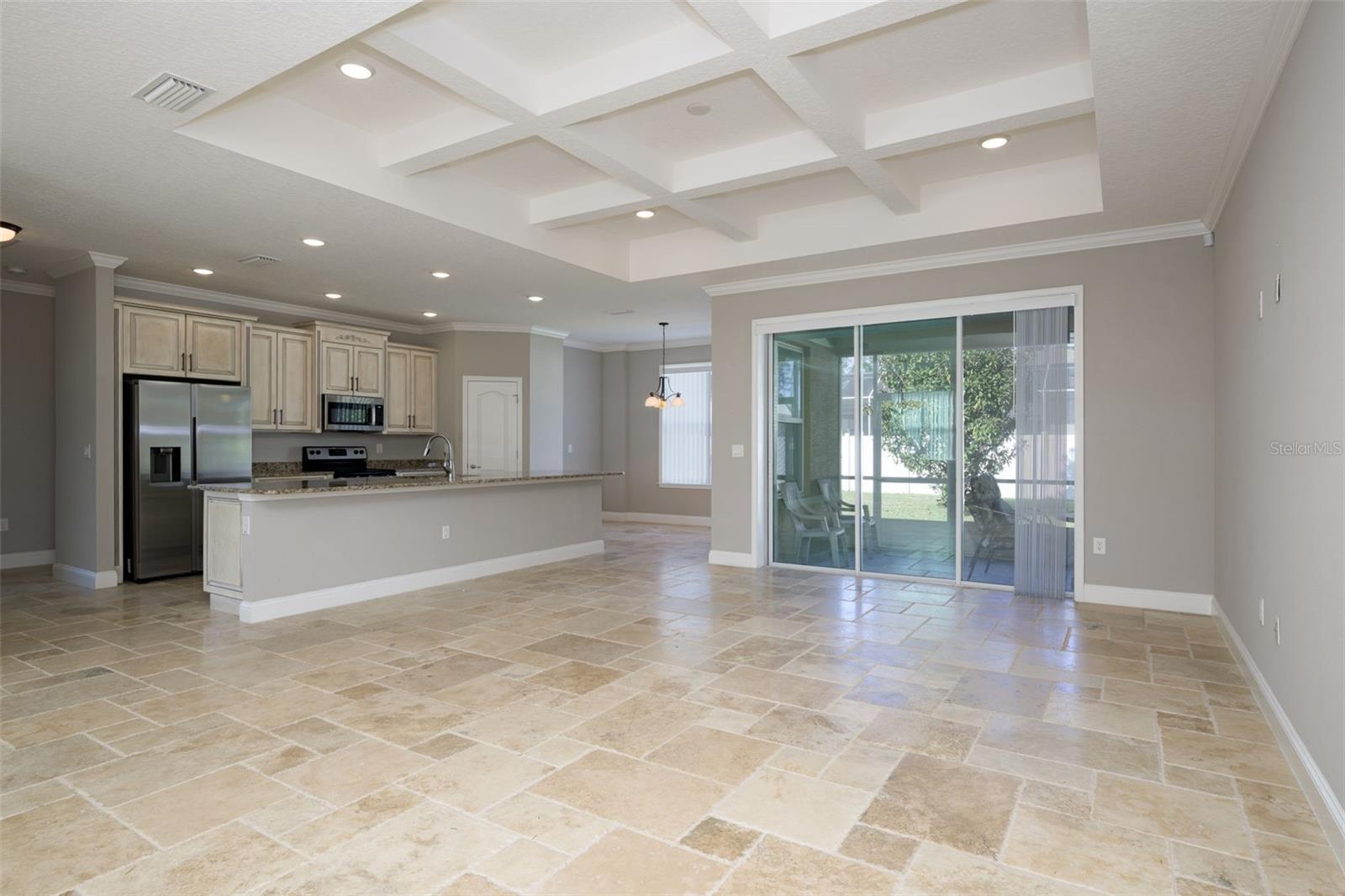 LAKE SUCCESS - Residential