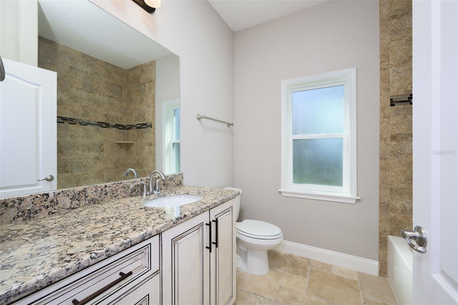 LAKE SUCCESS - Residential