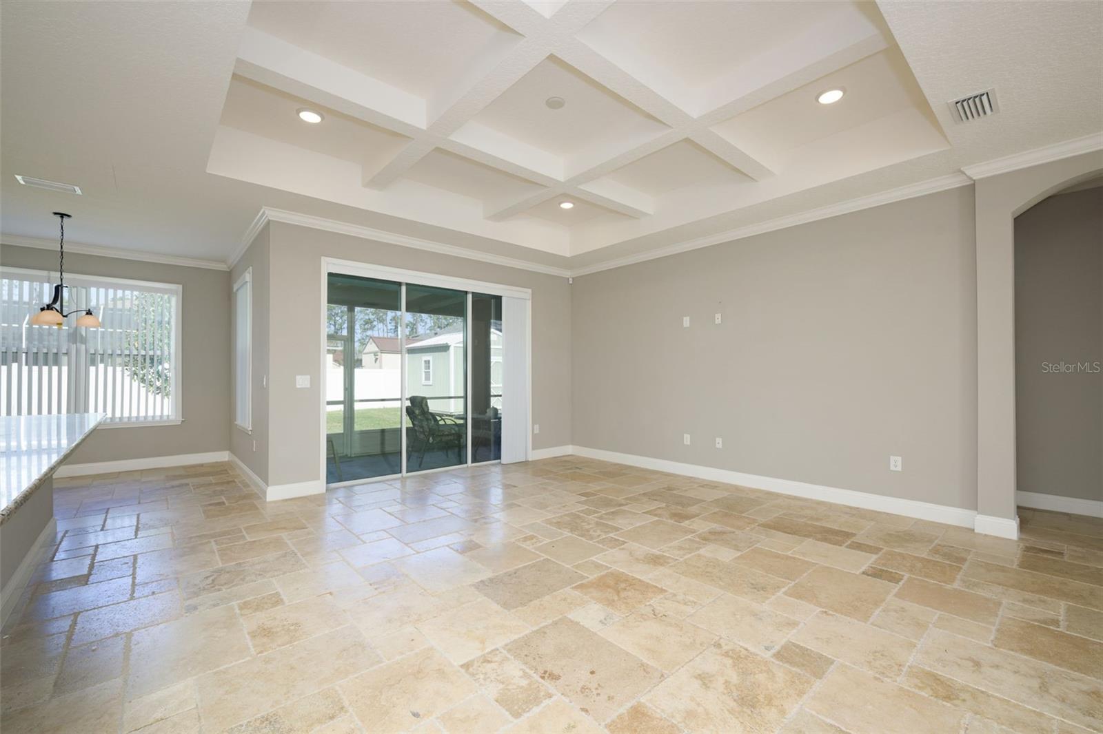 LAKE SUCCESS - Residential