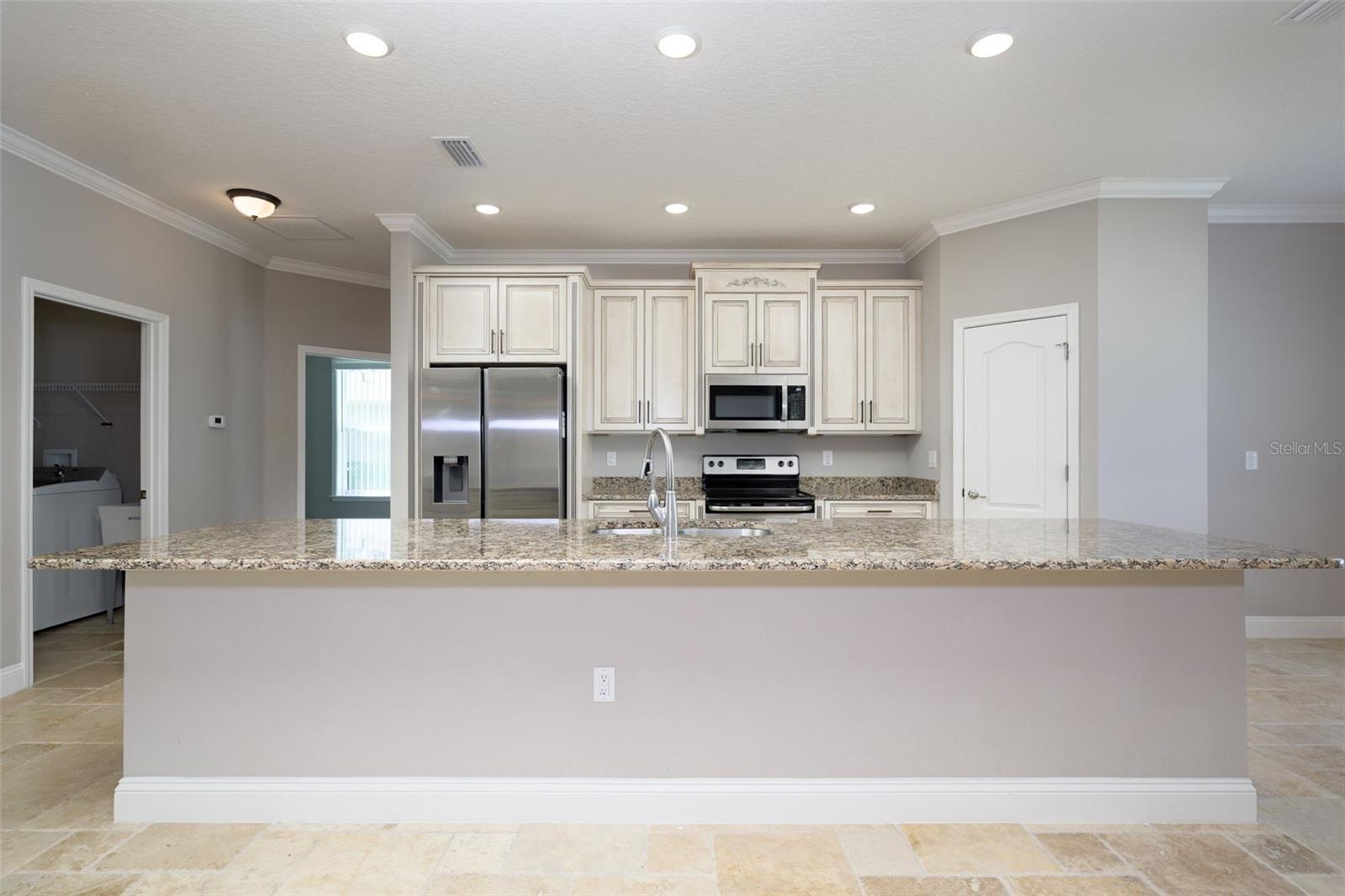 LAKE SUCCESS - Residential