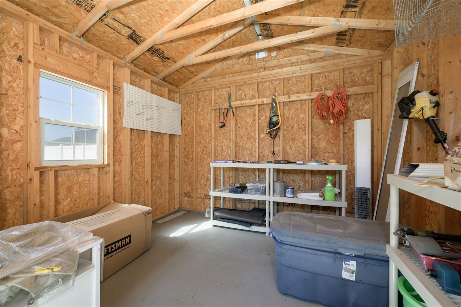 LAKE SUCCESS - Residential