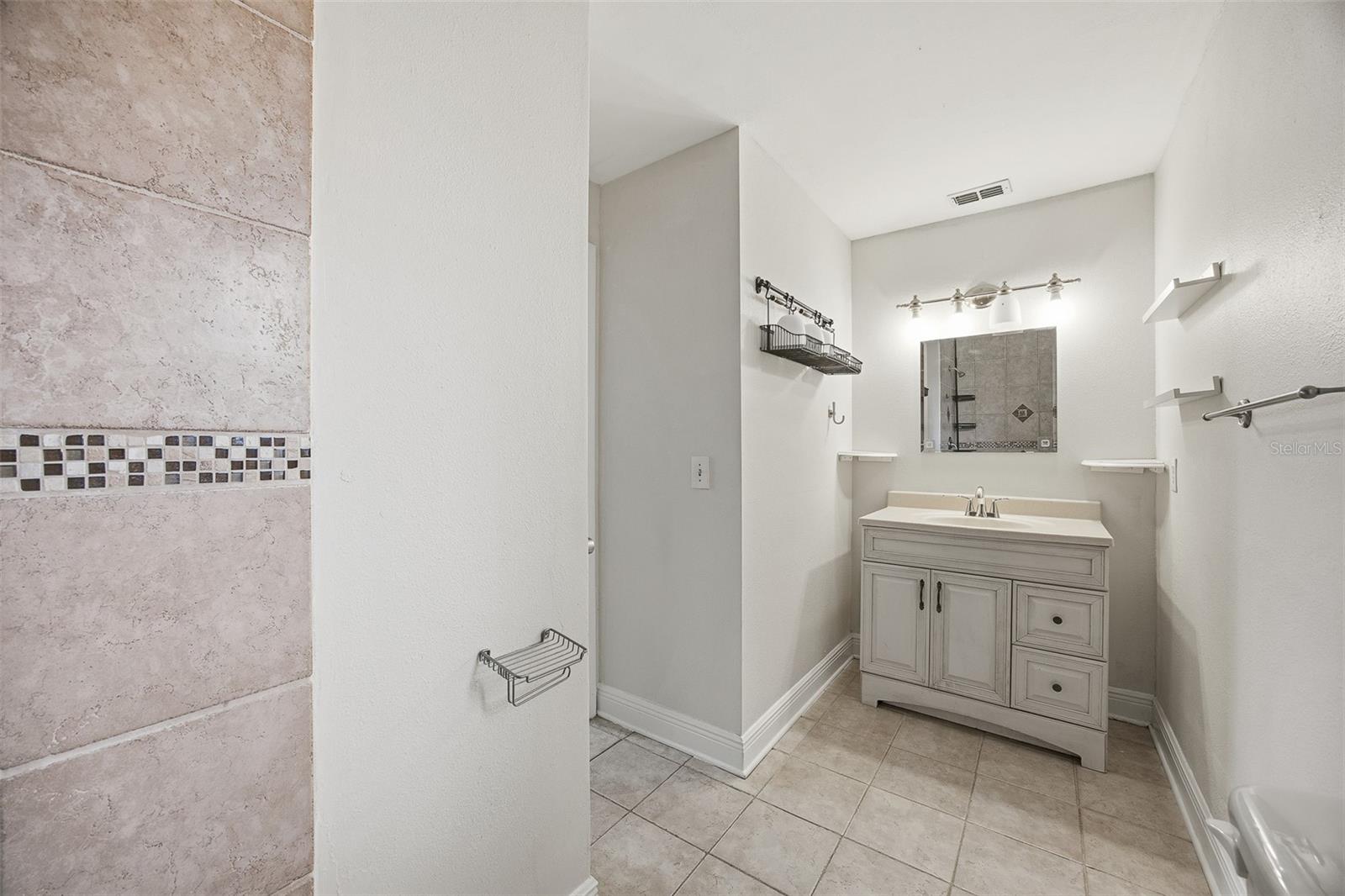 PRIMA VISTA - Residential