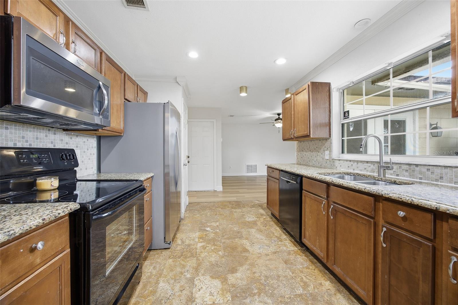 PRIMA VISTA - Residential